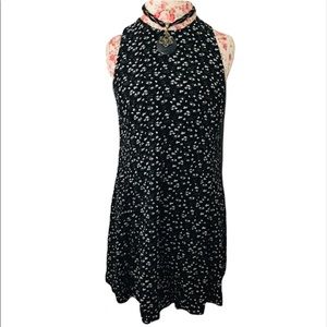 Old Navy Black Floral Shift Dress